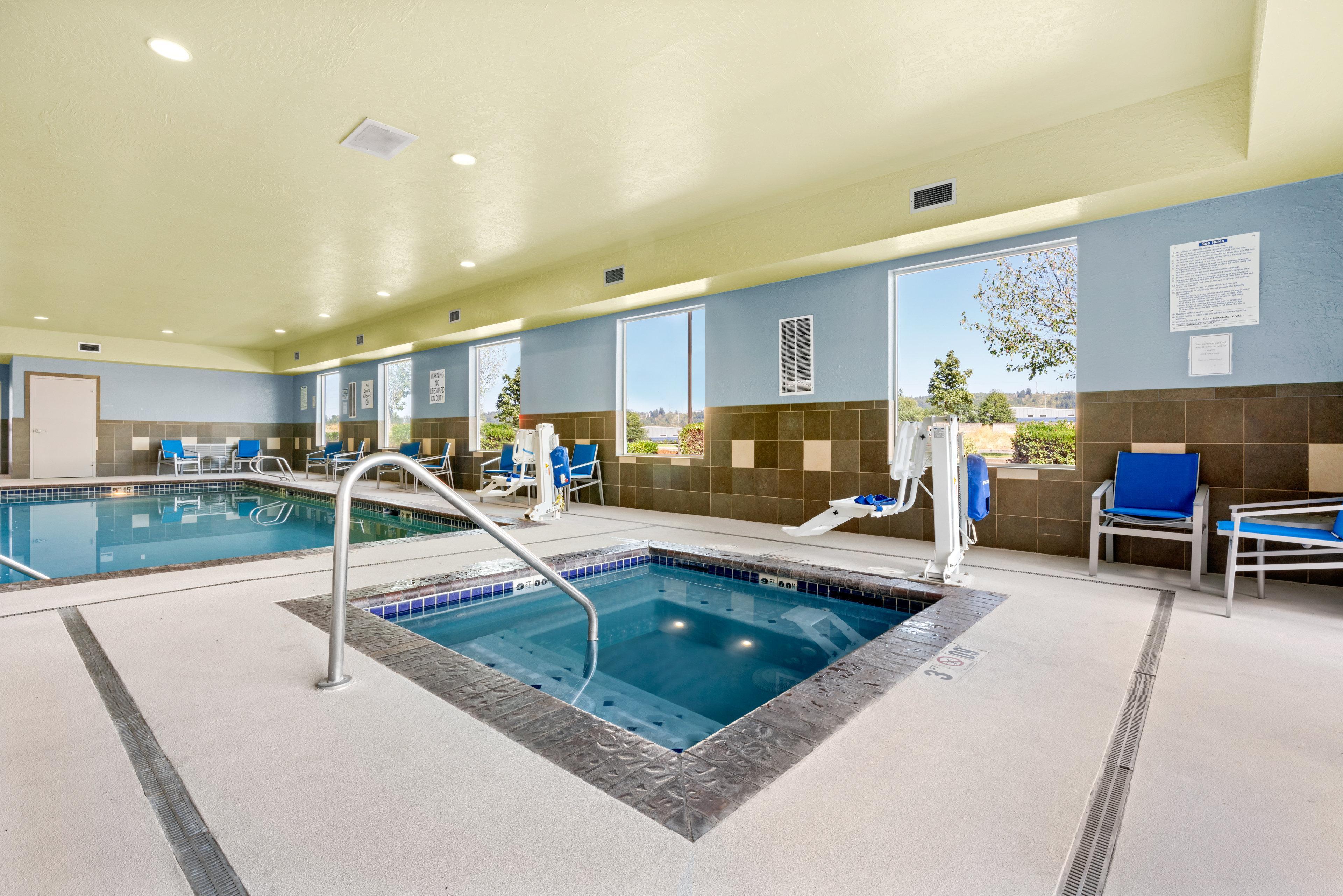 Holiday Inn Express And Suites Sumner By Ihg Екстериор снимка